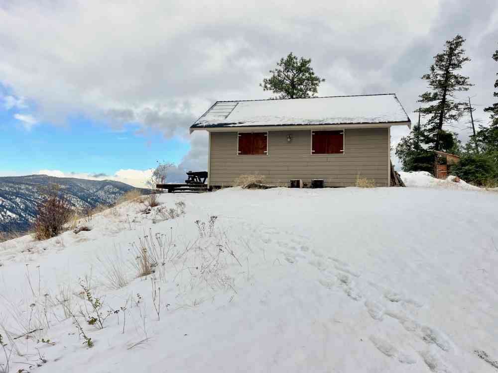 Hike Wilden Ridge (Kelowna)