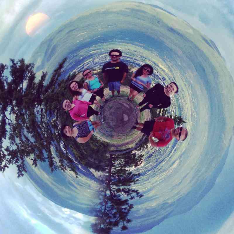 10494102_10201438783131118_1290303194_o