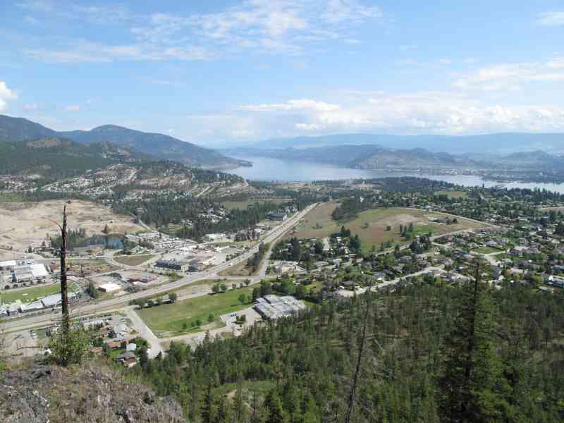 Mount Boucherie: Highway Side Ascent