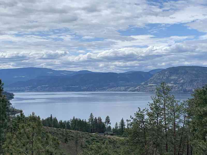 B6E5659A-B485-4F64-93B7-43DD87B2251A